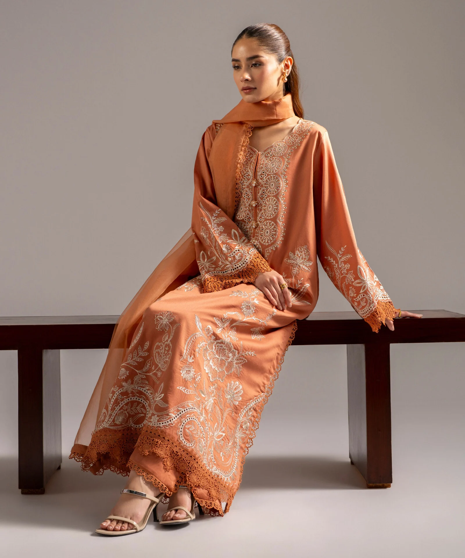 Women's Fashion